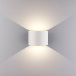Уличный настенный светодиодный светильник Elektrostandard 1518 Techno LED Blade белый 4690389108914