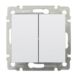 Выключатель двухклавишный Legrand Valena 10A 250V белый 774405