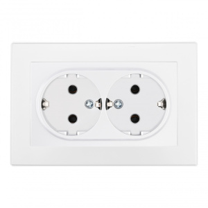 Розетка двойная с/з и шторками Arte Milano SET06-double-40-2 white