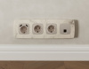 Комплект механизма компьютерной розетки Ambrella Volt RJ-45 (8P8C) CAT6A экранированной с автоматической защитной шторкой OMEGA MO372005 Серо-бежевый матовый QUANT (OP3720, VM185)
